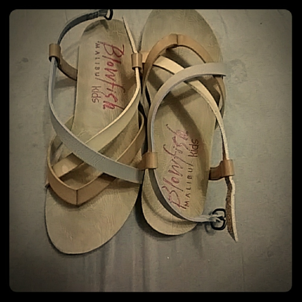 Size 13 1/2 kids sandals